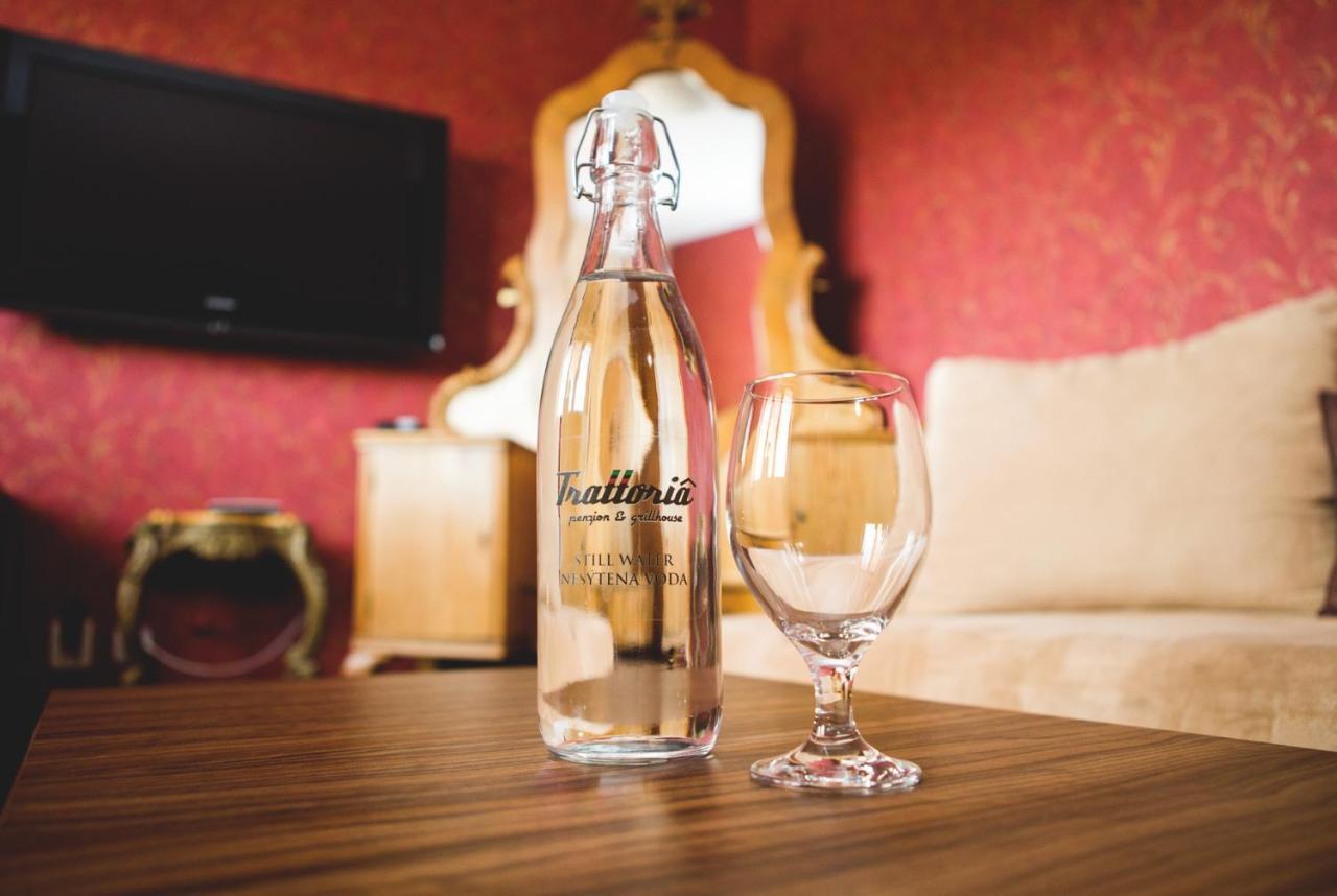 Penzion Trattoria プレショフ エクステリア 写真