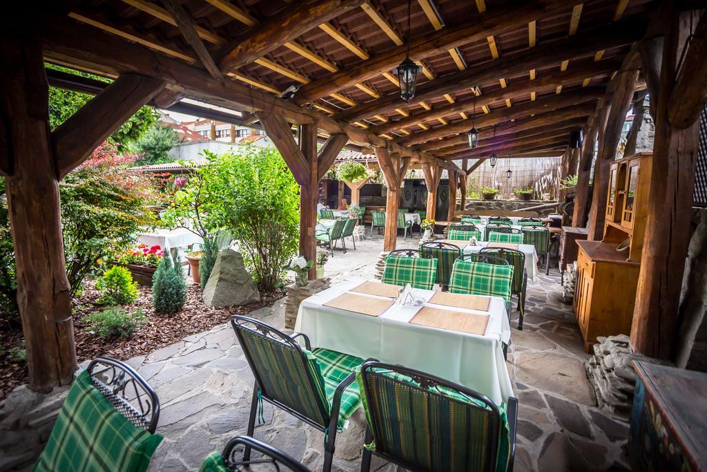 Penzion Trattoria プレショフ エクステリア 写真